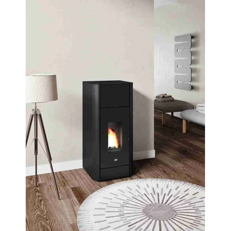 TERMOSEMINEU PE PELETI FRIDA 17.5KW - NEGRU TERMOSEMINEU PE PELETI FRIDA 17.5KW - NEGRU